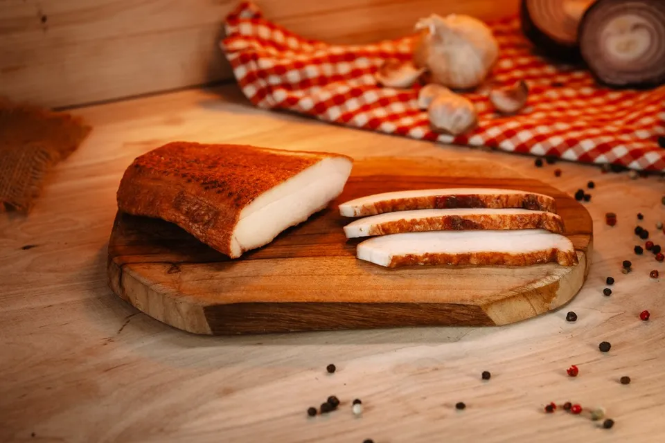 Maso Jičín uzená slanina bez kůže uzenina