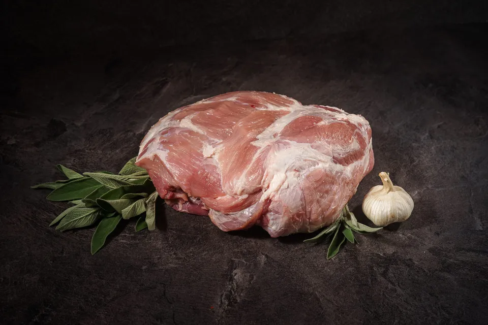 Maso do domu To pravé uzené plec vepřová bez kosti 3–5 kg