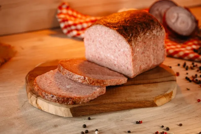 Maso Jičín Pečená sekaná na krájení