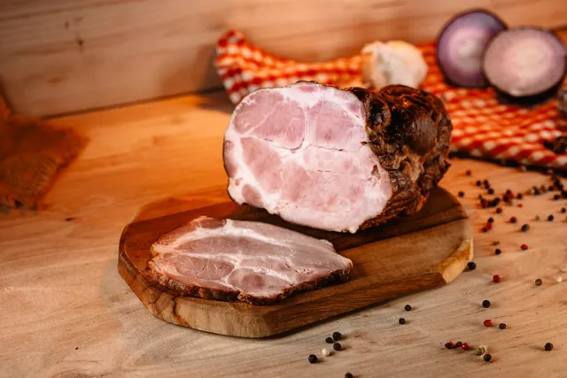 Maso Jičín Uzená krkovice bez kosti na plátky