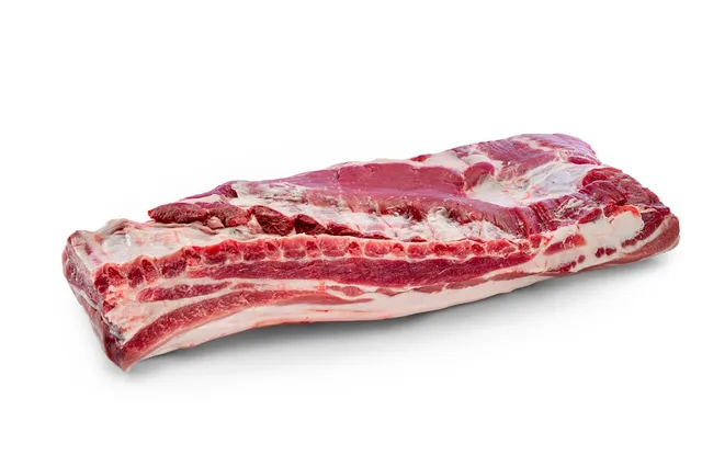 Maso Jičín Vepřový bok s kostí a kůží maso na gril