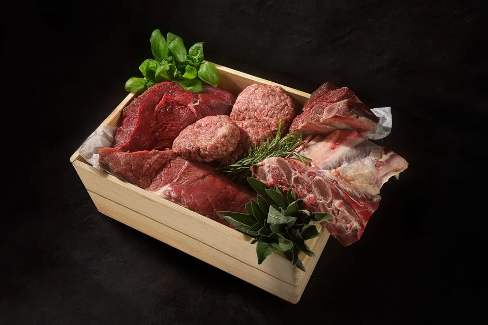 Maso do domu hovězí bedýnka maso cca 10 kg mladý býk