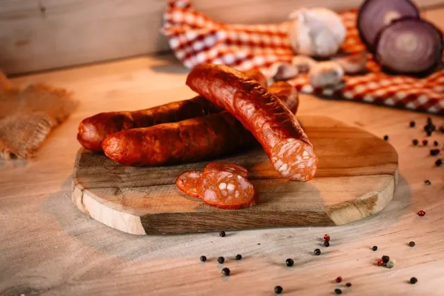 Maso Jičín Krakonošova klobása na gril