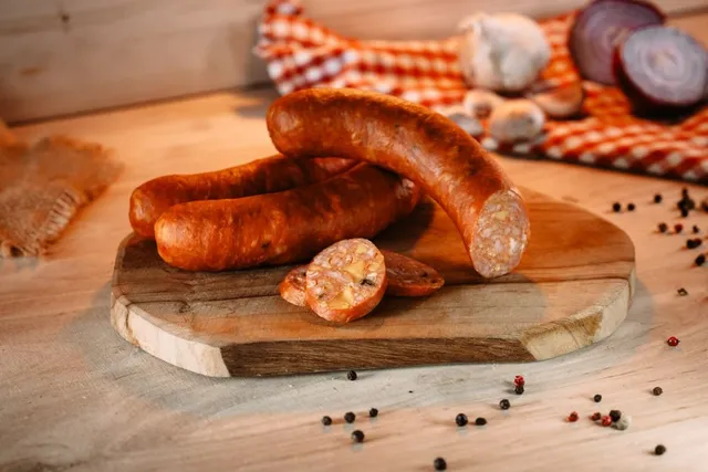 Maso Jičín grilovací klobása cheddar jalapeño