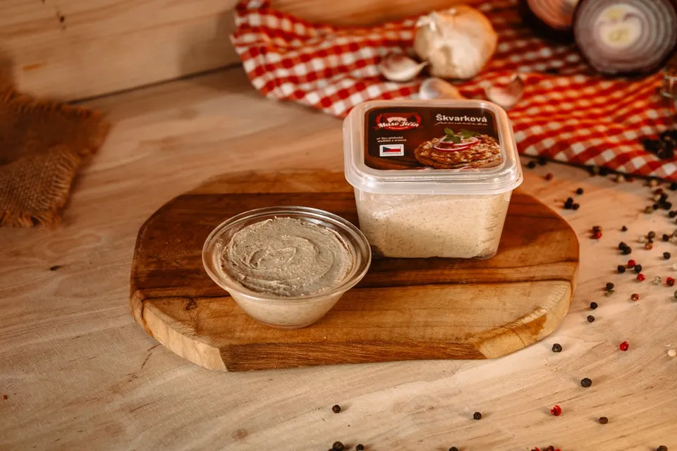 Maso Jičín Škvarková pomazánka 250 g pomazánka